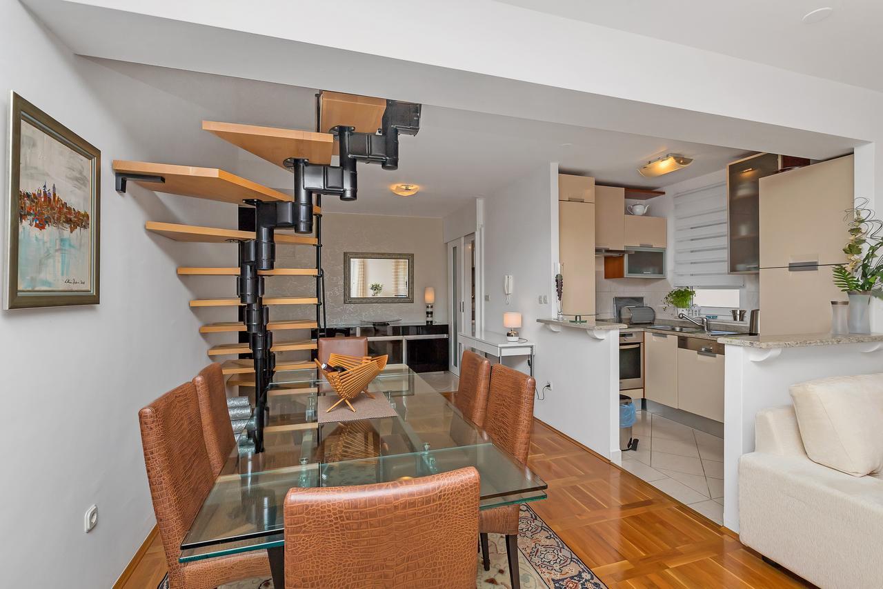 Apartment Manhattan มาคาร์สกา ภายนอก รูปภาพ