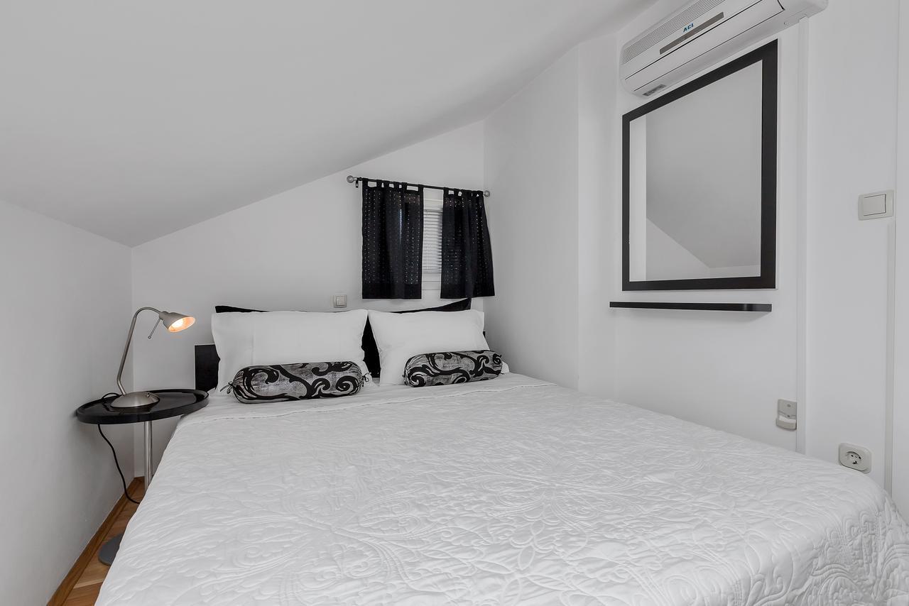 Apartment Manhattan มาคาร์สกา ภายนอก รูปภาพ